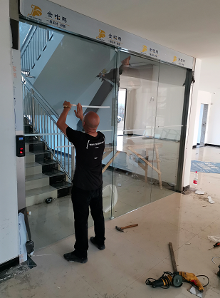 �Զ���ʵ������